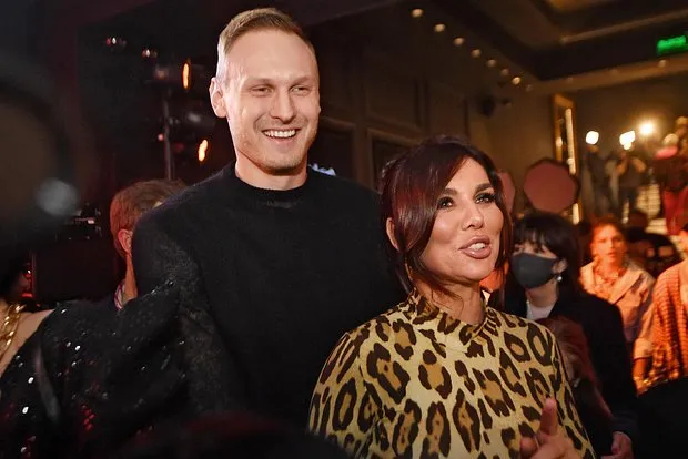 Продюсер Сергей Дворцов встал на защиту Анны Седоковой