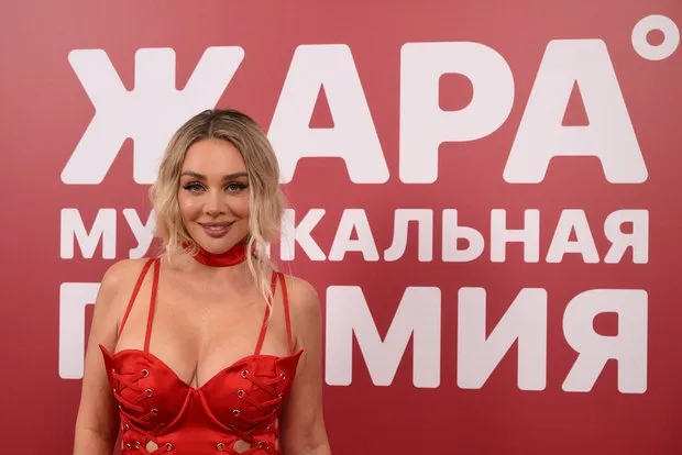 Анна Седокова теряет популярность: что советует продюсер