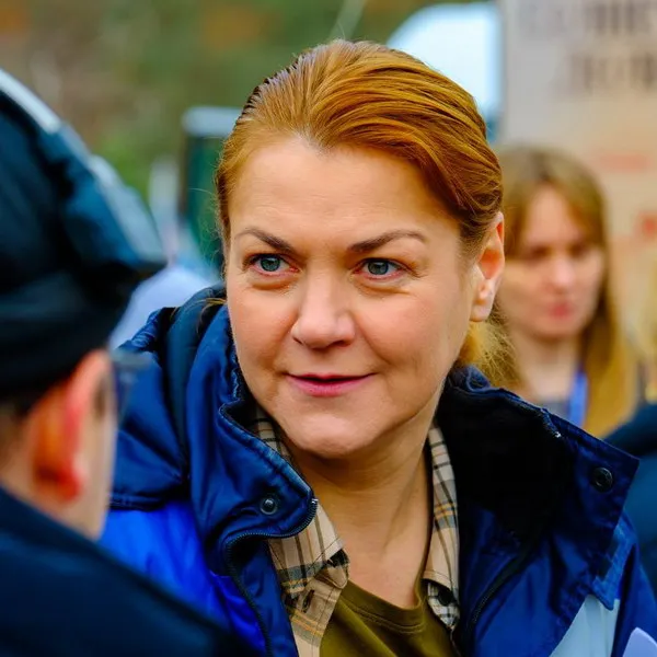 «Дальнобойщица»: Анна Уколова и Владимир Епифанцев...