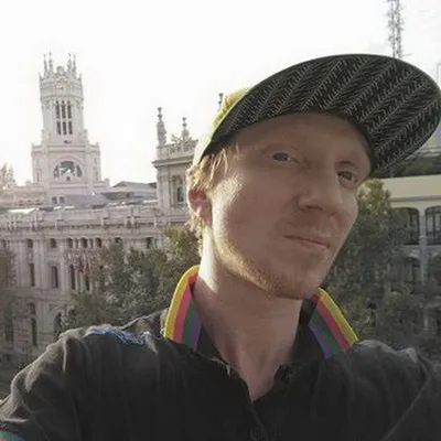 Борис Бурдаев судится с братом из-за авторских пра...