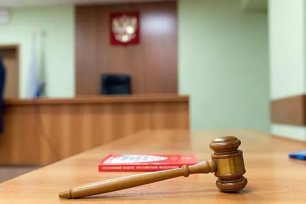 Лидера группы «Порнофильмы» Котлярова оштрафовали в Москве