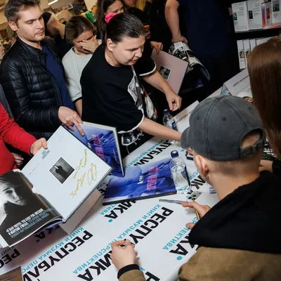 Герои альманаха «Времена года» встретились с читателями в «Республике»