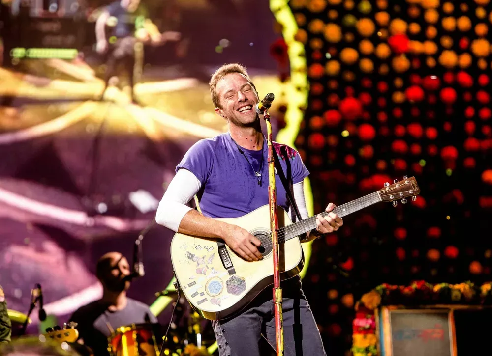 Гвинет Пэлтроу в роли посла Astronomer после скандала с Coldplay