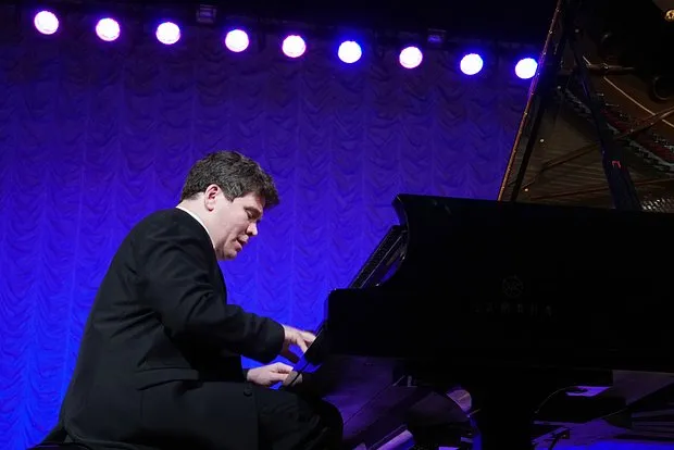 Денис Мацуев: рука зажата дверью в Китае, но конце...