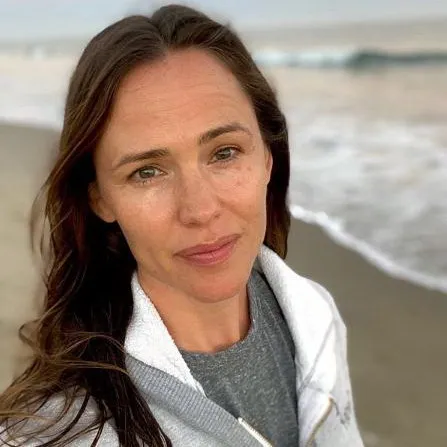 Дженнифер Гарнер в новой комедии Netflix