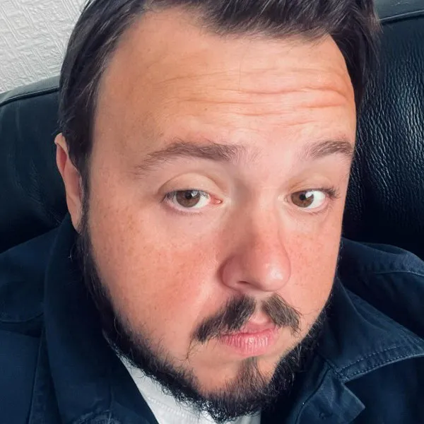 Новая рождественская комедия с Джоном Брэдли: стар...