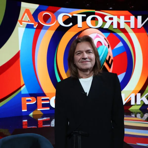 Дмитрий Маликов в шоу «Достояние республ...