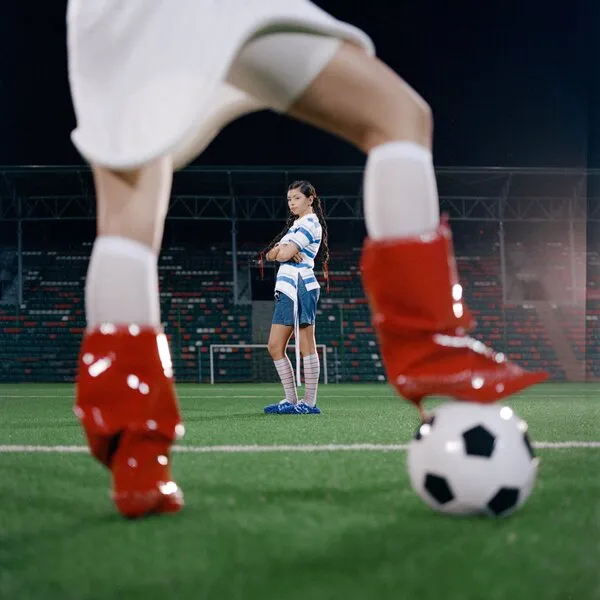 Дора выпустила новый трек "Дурочка": обзор и анали...