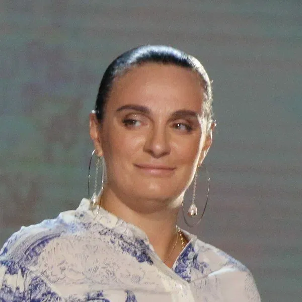 Елена Ваенга отменяет концерты из-за болезни: восстановление в разгаре