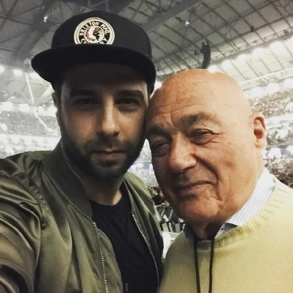 Иван Ургант возглавил рейтинг телеведущи...