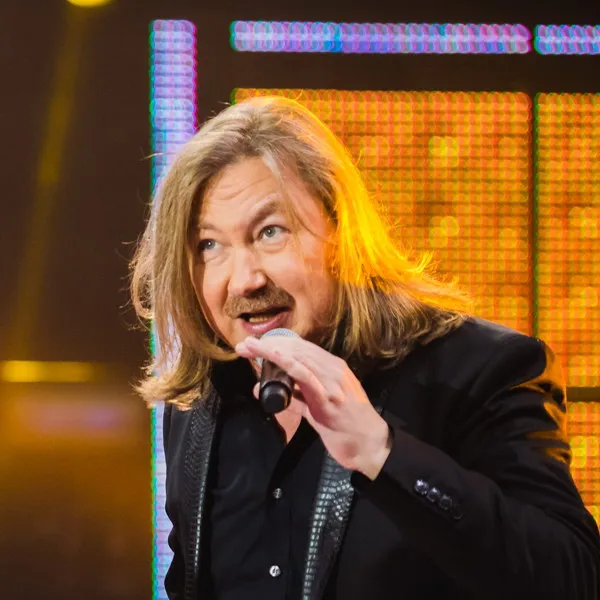 Игорь Николаев: концерт «Неисправимый романтик» в ...