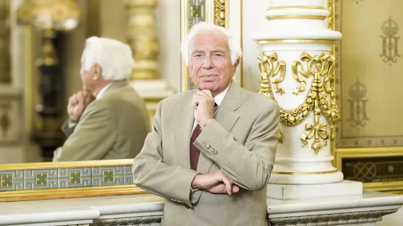 Вена обсуждает закрытие опер: планы на 2...