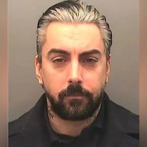 Солист Lostprophets Иэн Уоткинс убит в тюрьме