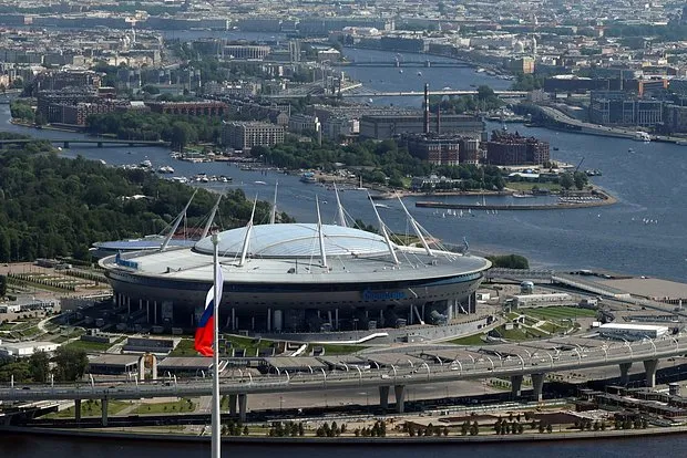 Организаторы концерта Канье Уэста ответили на отказ «Газпром Арены»