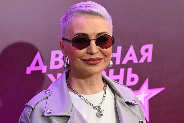 Катя Лель рассказала о причинах своего отказа от вождения автомобиля