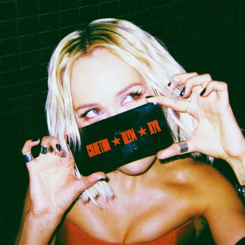 Клава Кока выпустила клип «Сплетни. Шум....