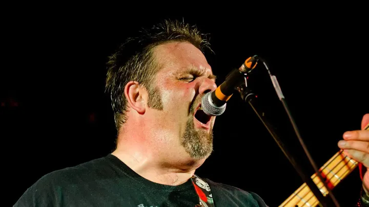 Умер Крис Брэдли, основатель хэви-метал ...