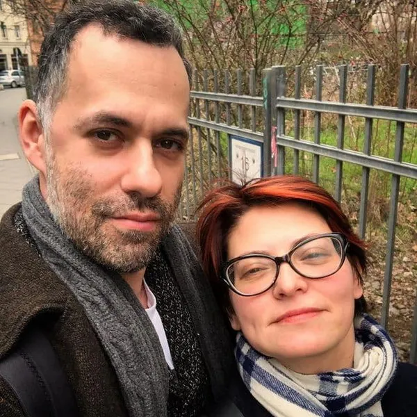 Майкл Холл, Нуми Рапас и Тео Ю в "Стратагеме"