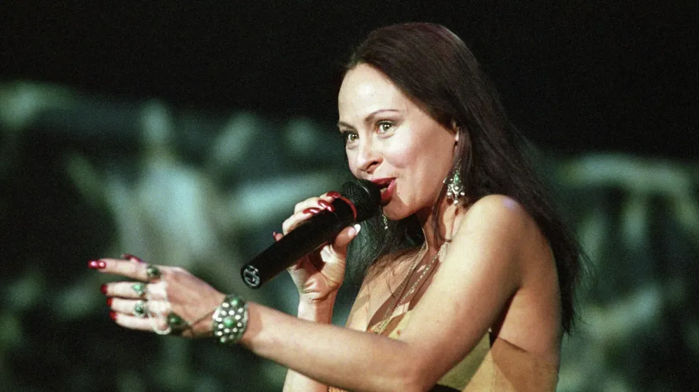 Марина Хлебникова: директор опроверг слухи о пробл...