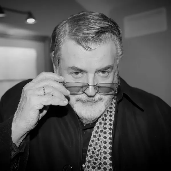 Мемориальная доска Александру Ширвиндту ...