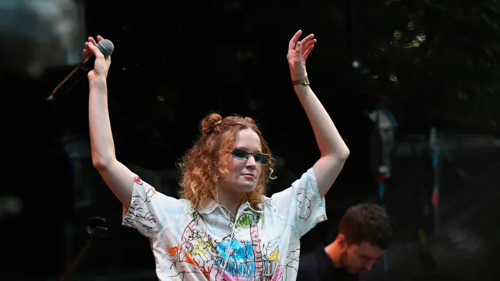 Монеточку экстренно госпитализировали на концерте ...