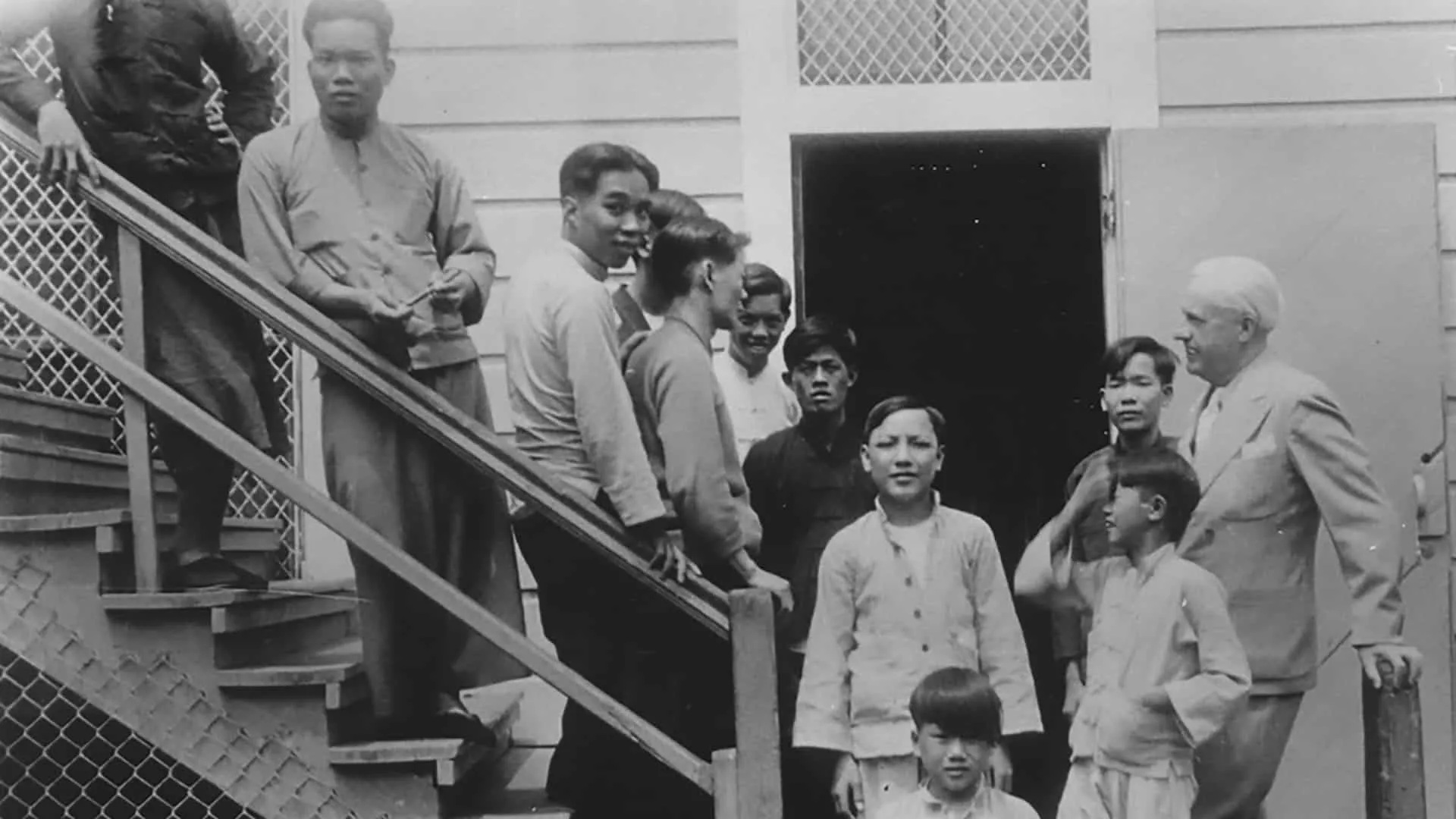 Солистка оркестра: проблема нелегальной ...