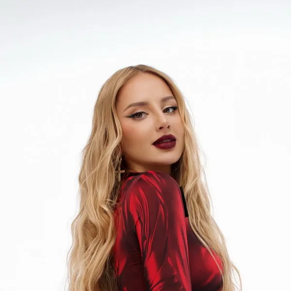 Новые наставники 14 сезона «Голоса»: Ann...