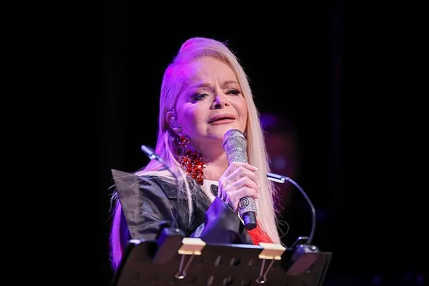 Шаляпин призвал друзей Долиной помочь с квартирой