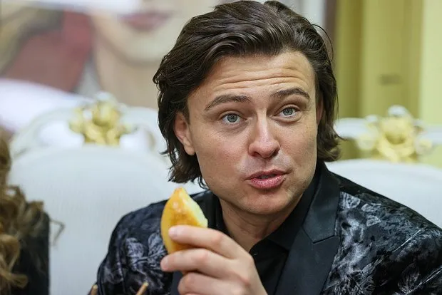 Прохор Шаляпин рассказал о зависти к трудолюбию Филиппа Киркорова