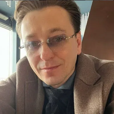 Сергей Безруков о сказках в кино, пиратских копиях и роли ИИ