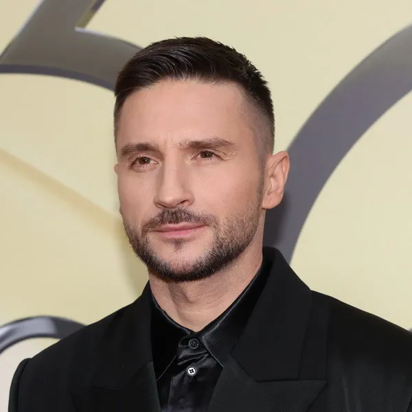 Сергей Лазарев показал первый клип Smash!! к 24-ле...