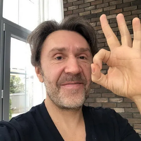 Суд отменил штраф группе "Ленинград" за мат