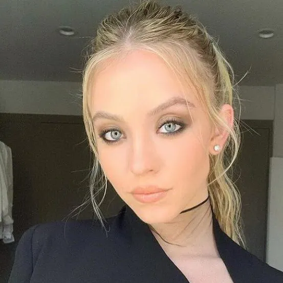 Сидни Суини в ремейке «Человек из Рио» от Apple