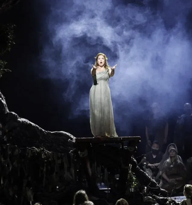 Соня Йончева отказалась от "Богемы" в Мю...