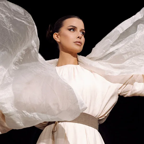 Татьяна Куртукова представила песню «Два берега»