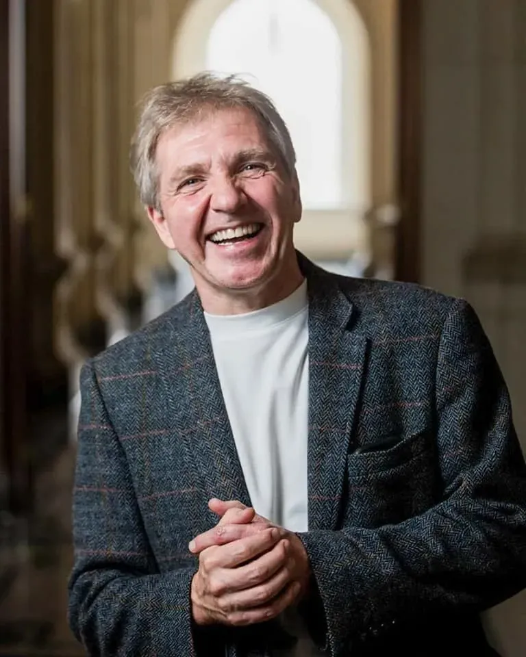 Тьерри Фишер продлил контракт с оркестром Сан-Паул...