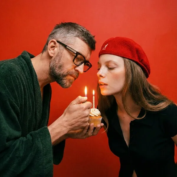 Уматурман и Ксения Минаева выпустили син...