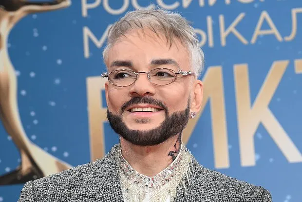 Филипп Киркоров показал нового щенка Сырника: фото и новости