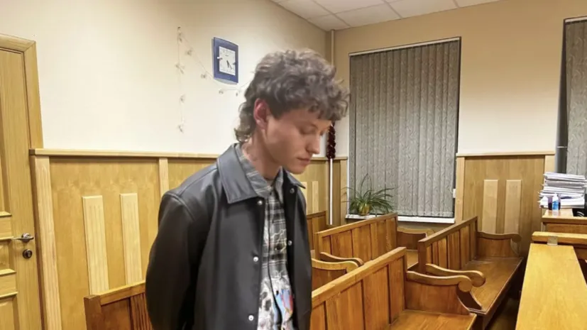 Певец Шарлот перемещен в колонию-поселение в Тольятти