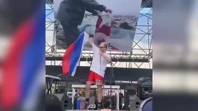 Эрекле Гецадзе осквернил российский флаг на фестивале Tbilisi Open Air
